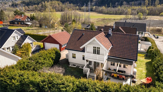 Nærhet til flere flotte turmuligheter til bl.a. Portåsen, MIF hytta og områdene rundt. Naturen her byr på milevis med skiløyper og tur/sykkelstier.