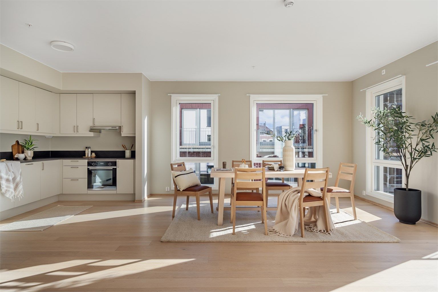 Leiligheten ble ferdigstilt i 2022 og er velholdt - klar for innflytting.