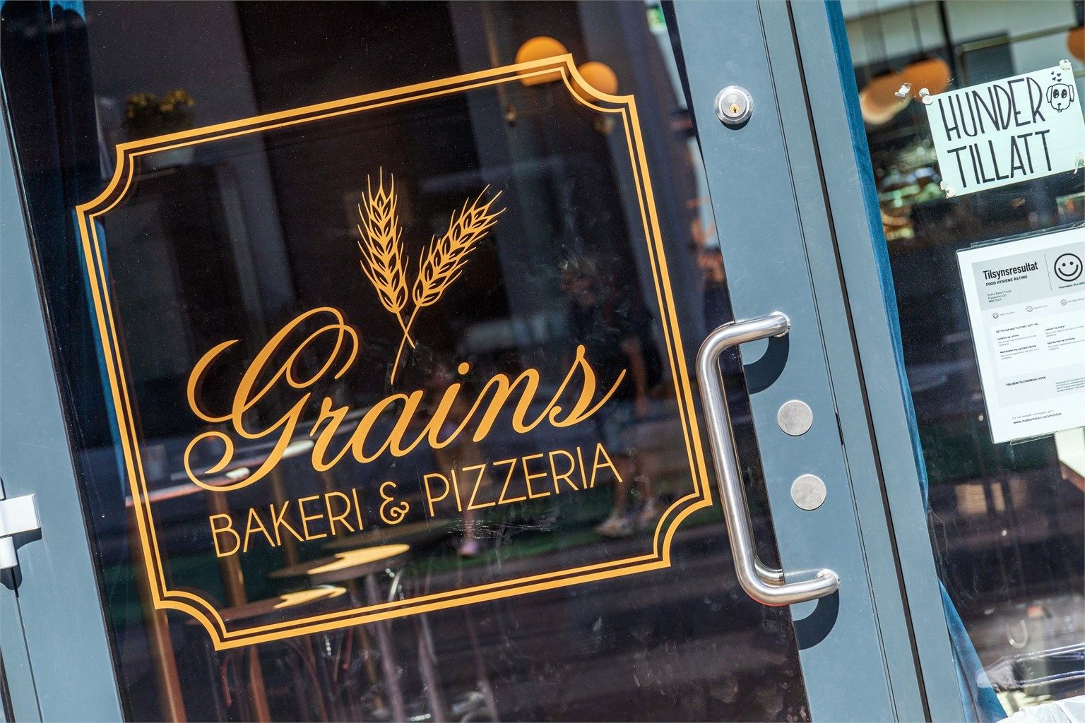 Grains i Frysjaparken, fransk bakeri på dagtid og pizzeria på kveldstid