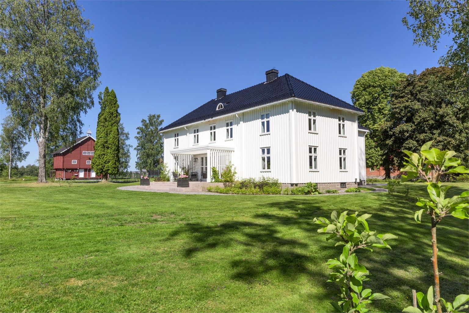 Stor og innholdsrik bolig - 6 soverom og 2 bad!