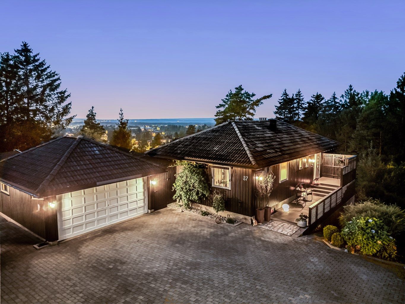 Nordlitoppen 37 presenteres av Raymond Bøhn i Krogsveen.