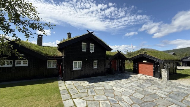 Velkommen til Liarbergvegen 194 på Bjorli presentert av Eiendomsmegler/Partner Harald Osdal
Foto: Mørefoto v/Jarle Osen + eier