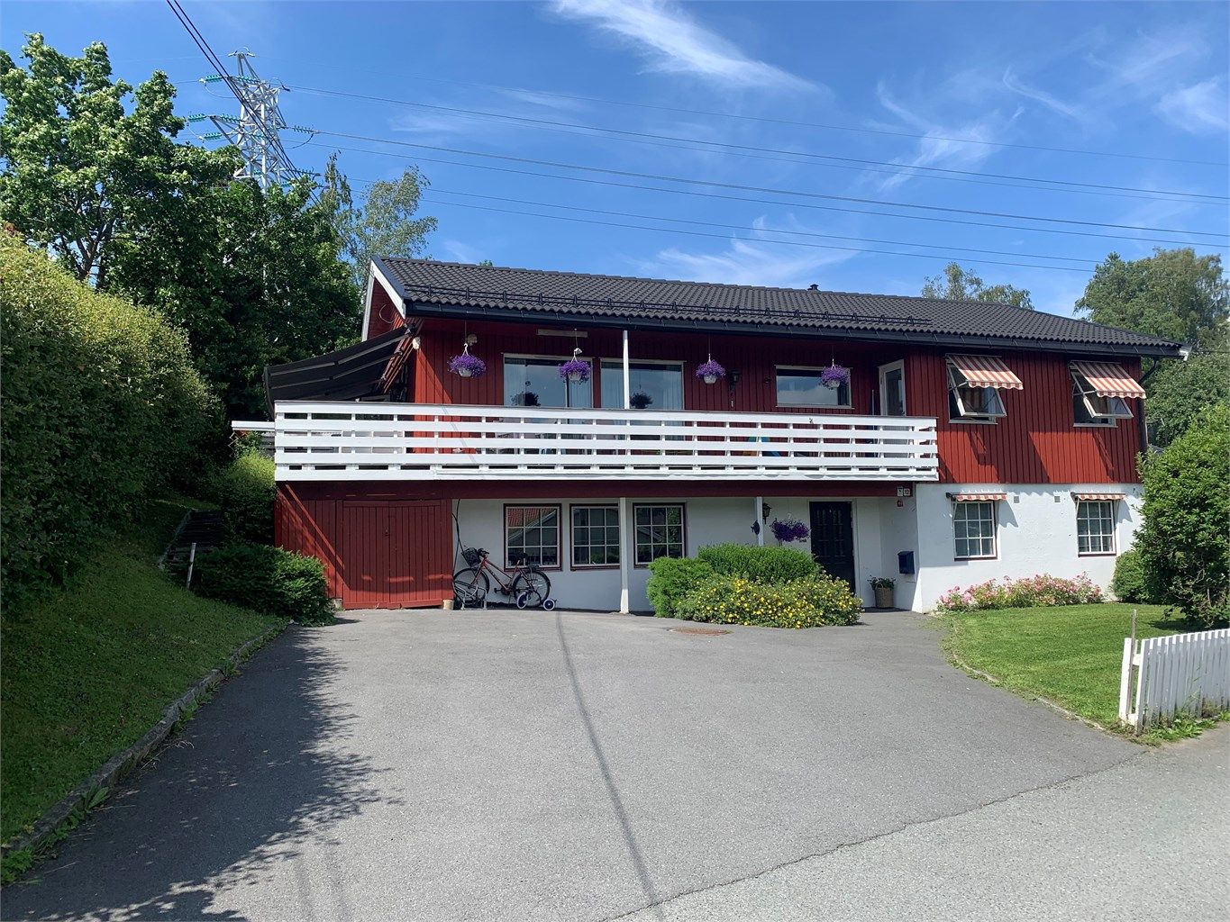 Sommerbilde tatt av selger. 