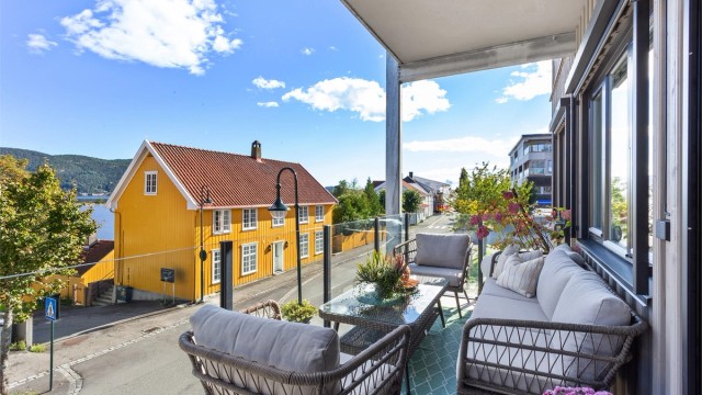 Moderne og lekker 4-roms eierleilighet i enden av 2. etasje