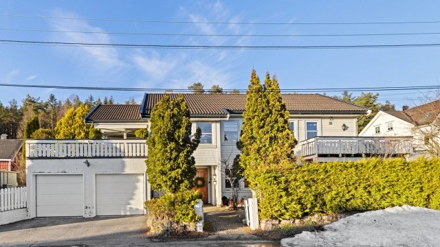 Velkommen til Stølsvegen 14A - Presentert av Krogsveen ved Jan Robert Ottesen!