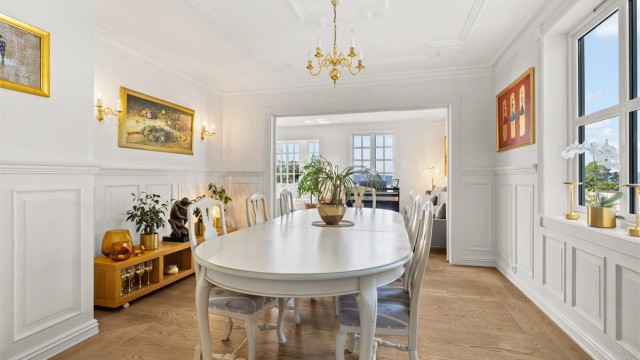 Spisestue med 1-stavs tregulv