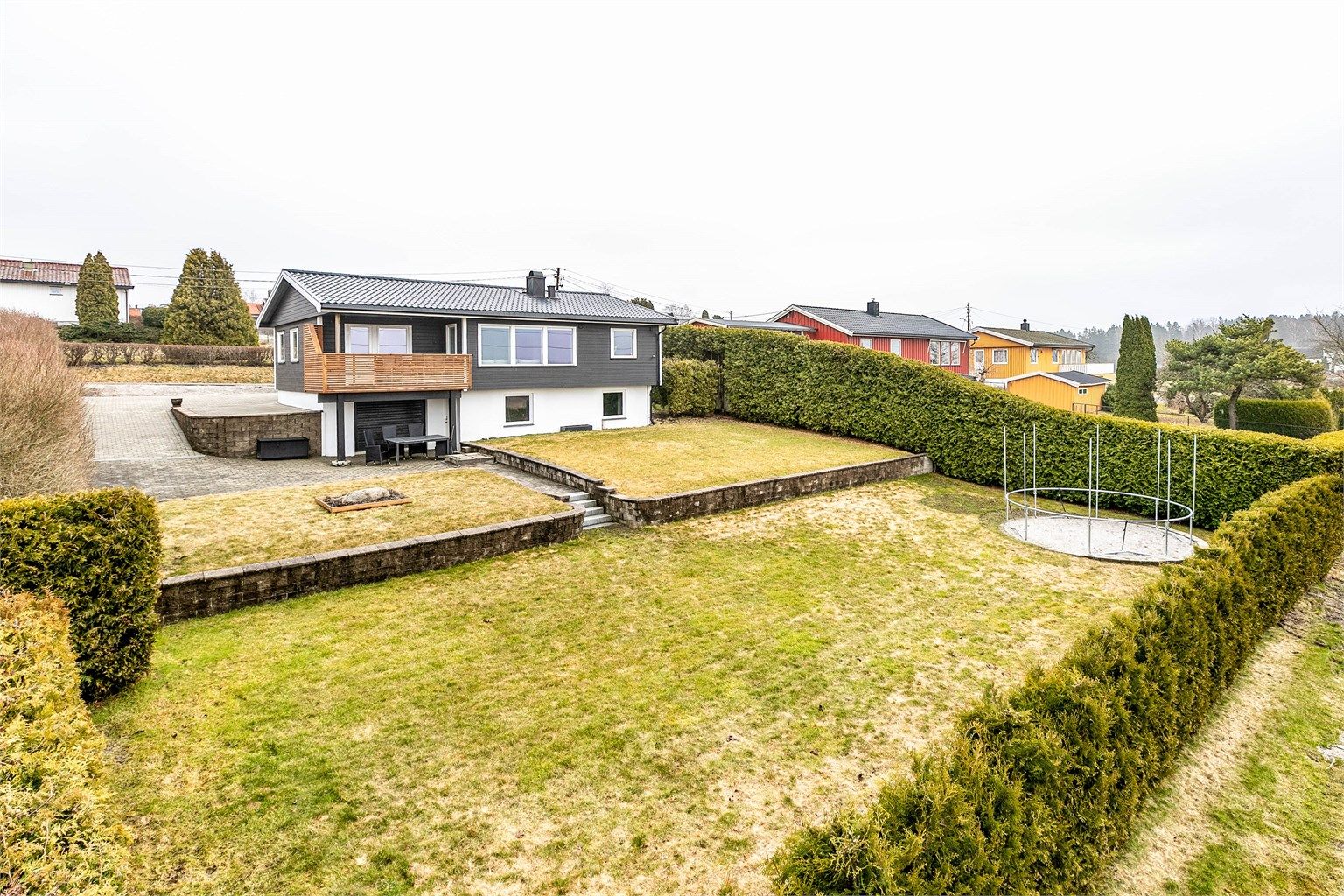 Haugestenveien 5 presenteres av Krogsveen.
Fotograf; Børge Oppegård.