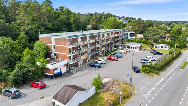 Parkering på felles parkeringsplass.