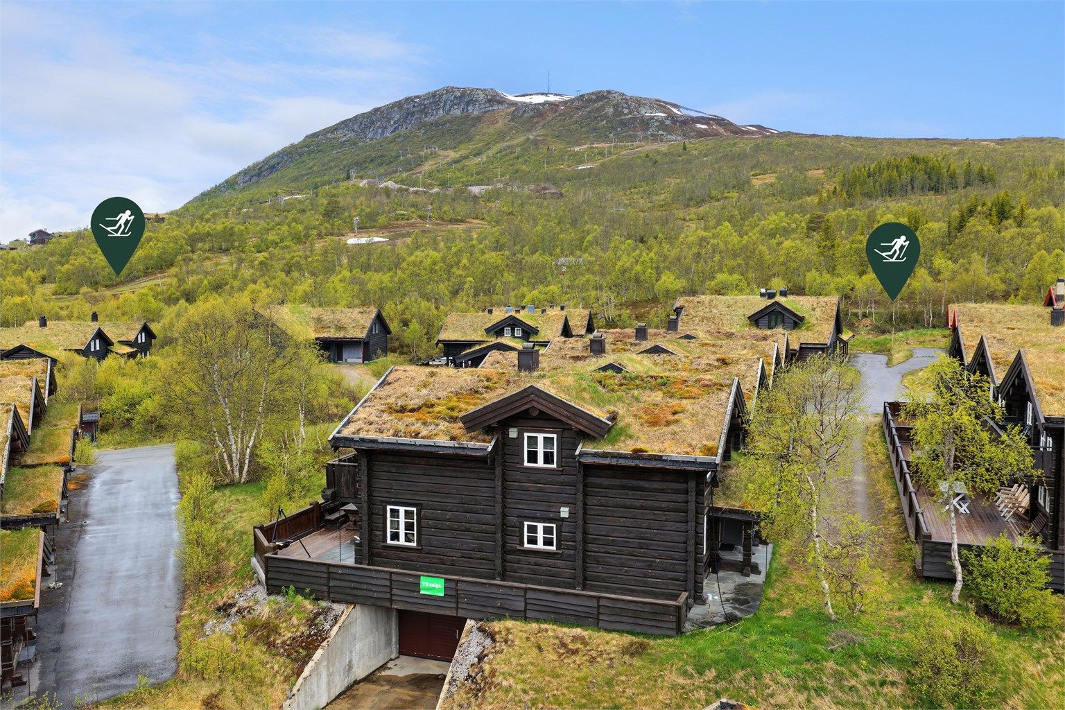 Sentralt beliggende med kort vei til skisenter og oppkjørte skiløyper.