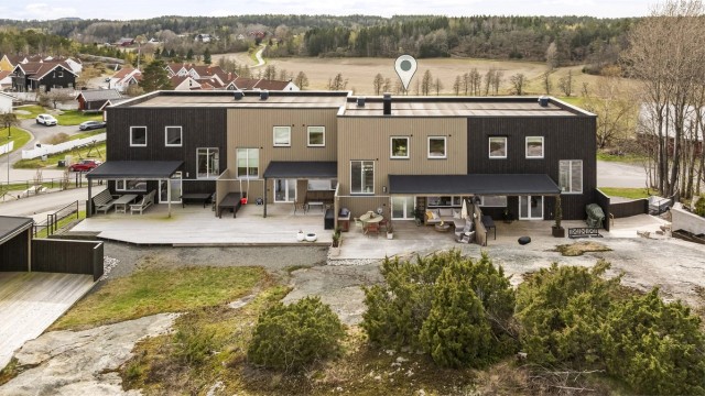 Her er det plass til hele familien på grilling og sommerhygge