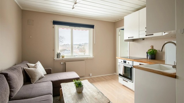 Velkommen til Sømveien 13A, presentert av Kamilla Kaptan v/ Eiendomsmegler Krogsveen. Foto: Lars Gartå