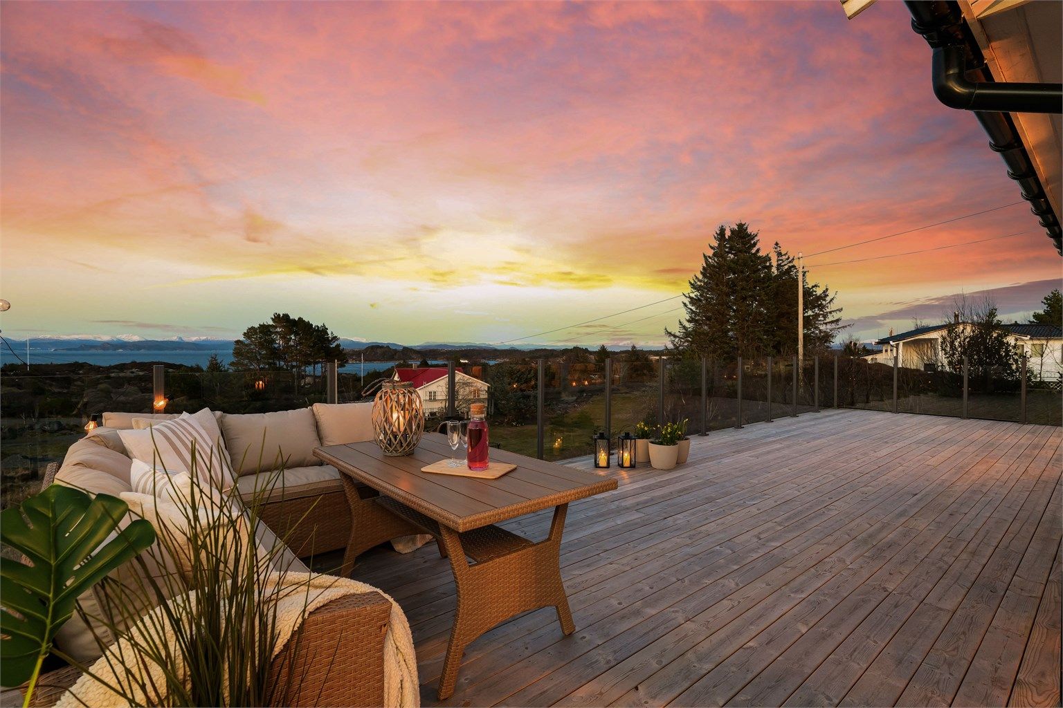 Bakkavegen 74 er en idyllisk fritidseiendom.