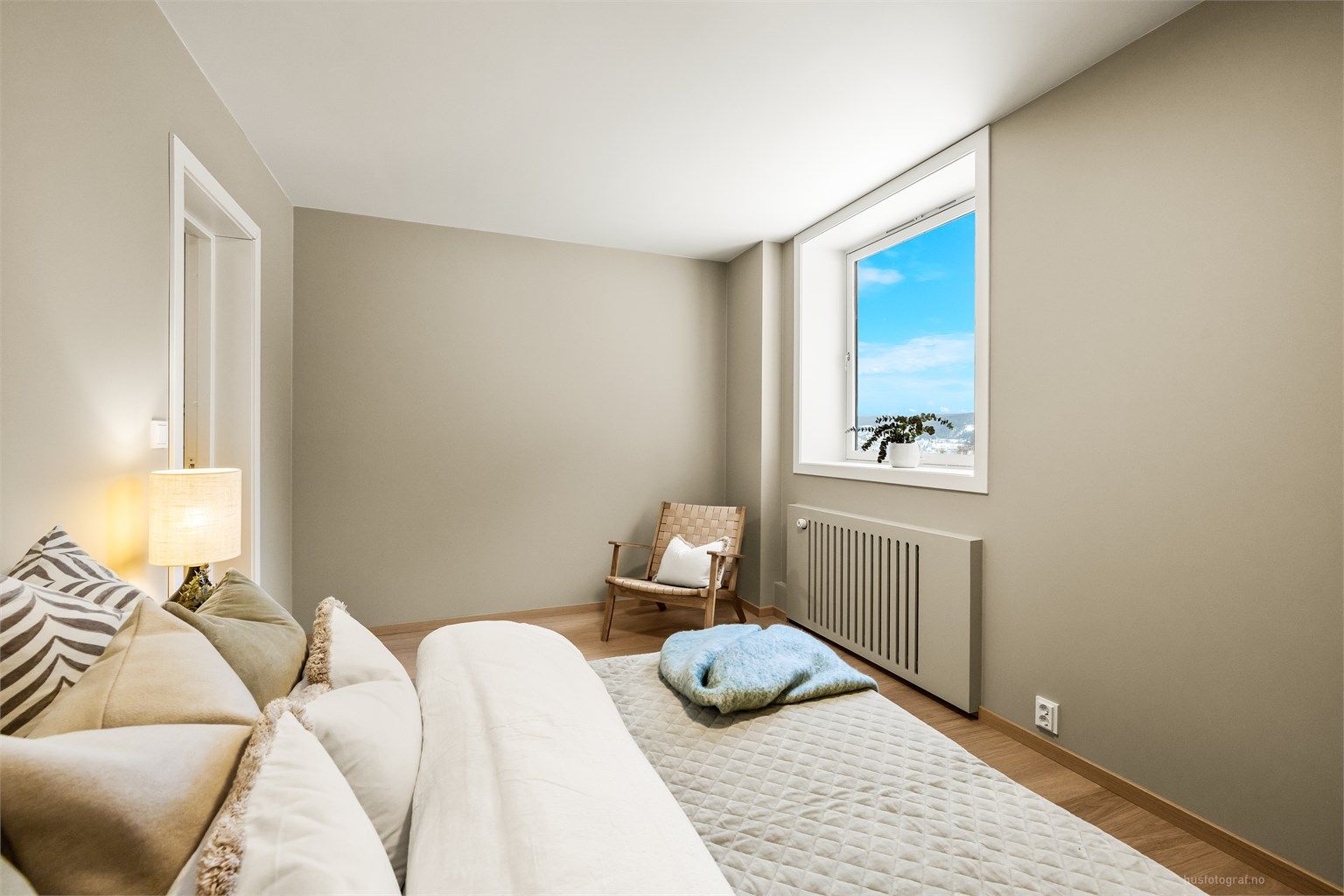Leiligheten har to gode soverom.