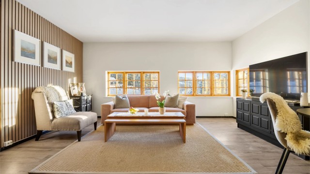 Eiendomsmegler Krogsveen v/ Silje Frankplads ønsker velkommen til Solberg Østli 9!