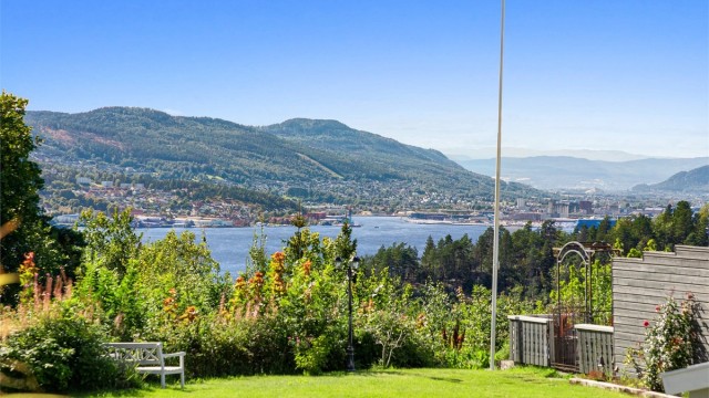 Flott utsikt fra eiendommen