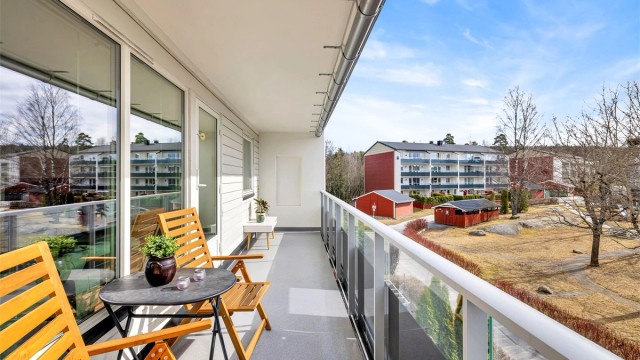 Eiendomsmegler Krogsveen v/ Veronica Gjelsnesvangen ønsker deg velkommen til Rudgeberget 2!