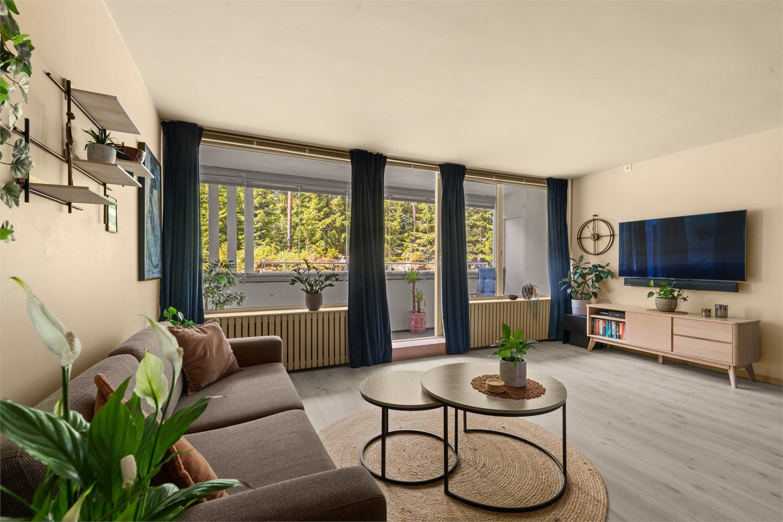 Eiendomsmegler Morten Frølich presenterer en lekker 3-roms leilighet i Ammerudveien 58.