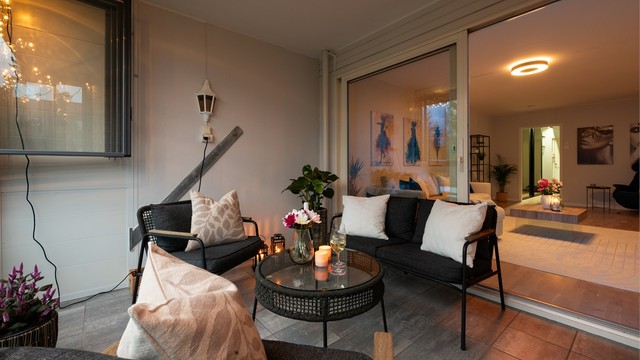 Med skyve-/hevedøren åpen viskes litt av skillet mellom ute og inne bort.