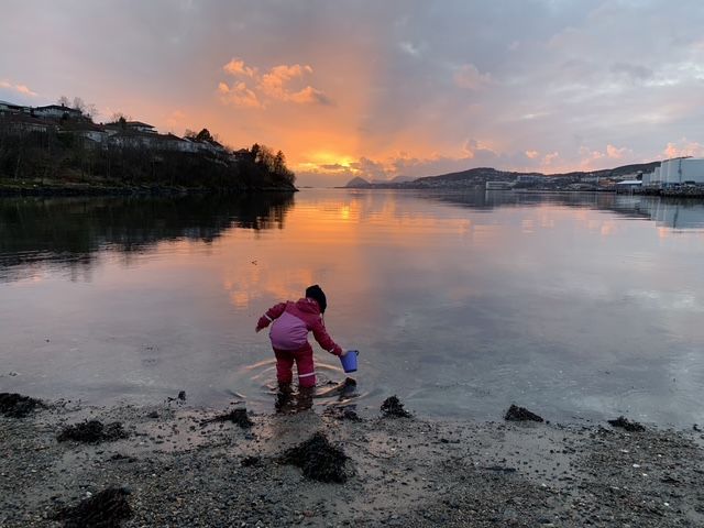 Kort vei til flotte tur- og rekreasjonsområder - her fra Sandingane like ved. 
Bilde tatt av selger 