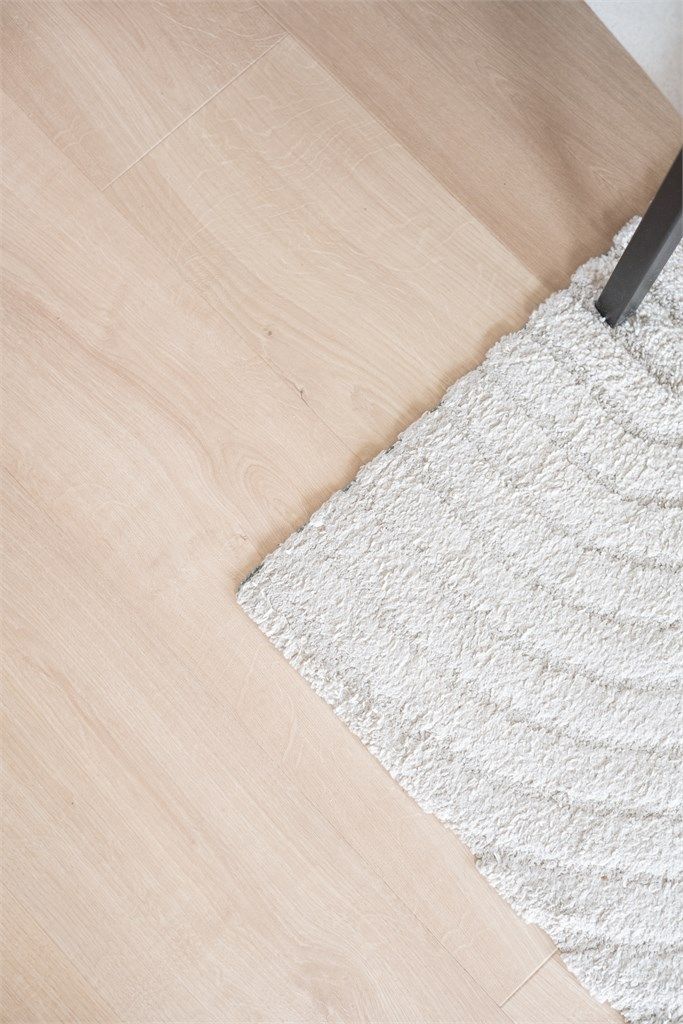 Boligen har nylig fått nytt, slitesterkt laminatgulv i de fleste rom.