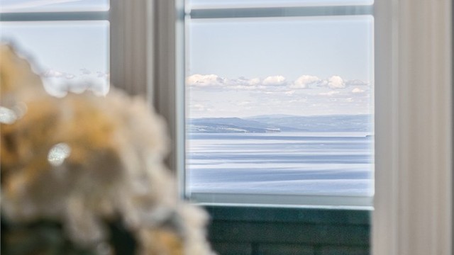 Utsikt fra kjøkken.