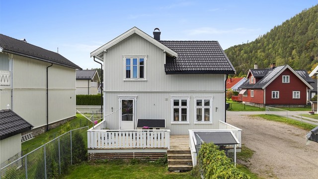 Boligområdet ligger idyllisk til ved Skiensvassdraget og Norsjø, og byr på fine naturopplevelser året rundt.