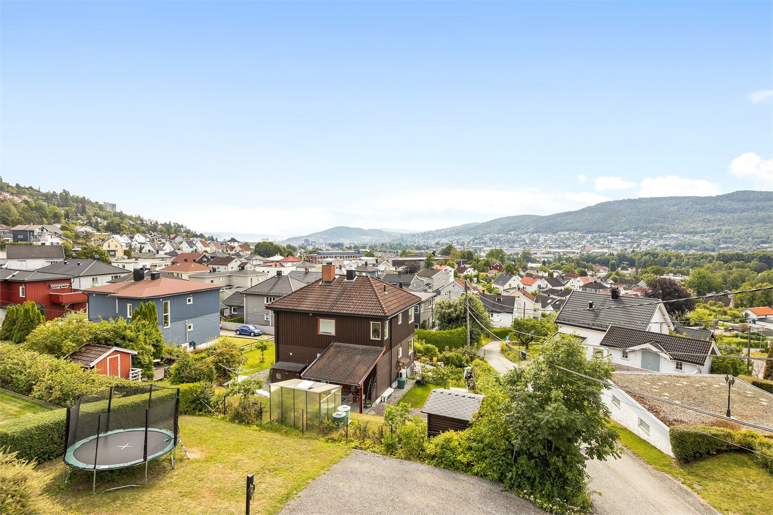 Leiligheten ligger i et veletablert, rolig og attraktivt boligområde på Øren, like utenfor bykjernen av Drammen.
Foto: Stine Prøitz Jørgensen