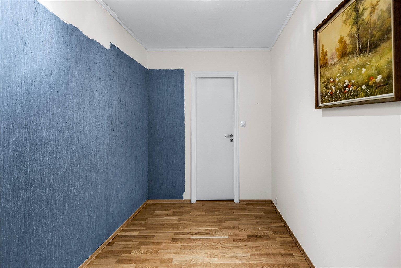 Dette rommet har ikke vindu og det gjøres oppmerksom på at rommet er byggemeldt som bod og er ikke godkjent til varig opphold. 