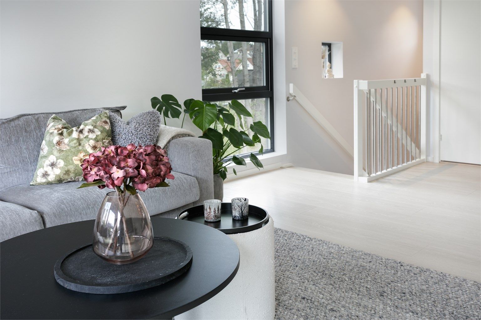 Fra stue med trapp til 1. etasje