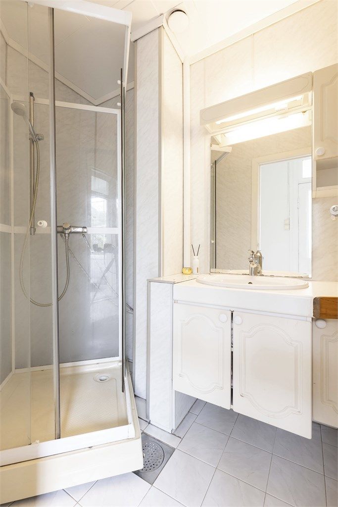 Flislagt gulv med varmekabler. 