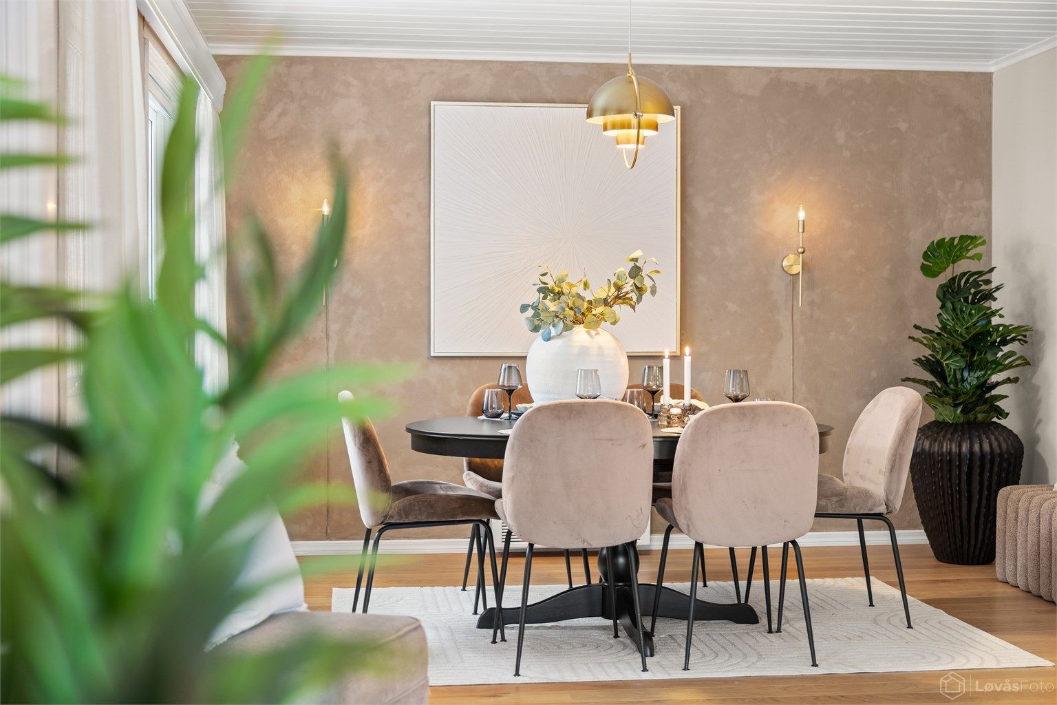 1-stavs heltre eikeparkett på gulvet