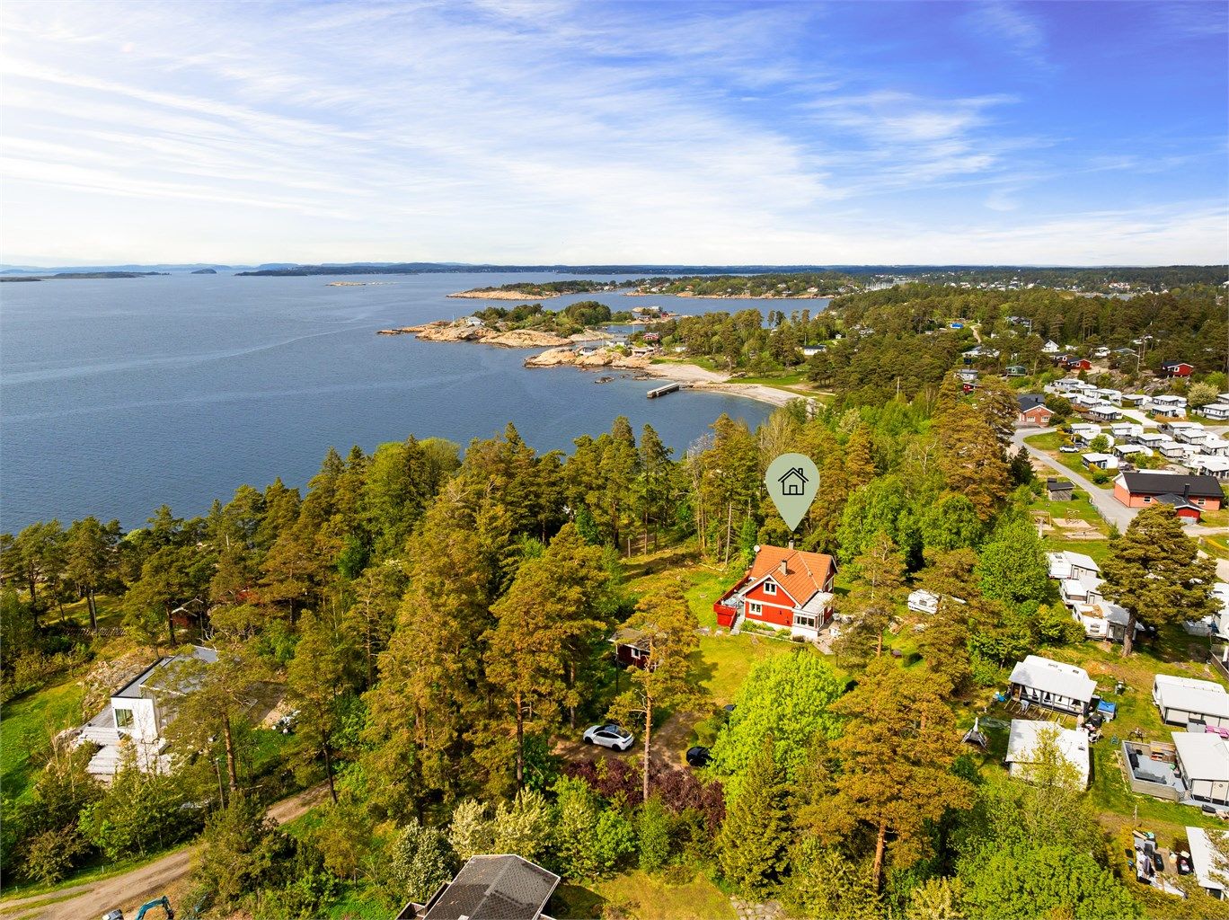 Øytangen 10 presenteres av Karl Robert Hansen i Krogsveen. 
Fotograf; Kristoffer Kristiansen.