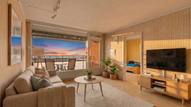 Nora Rørvik Larsen v/ Krogsveen ønsker velkommen til Johan Castbergs vei 48!