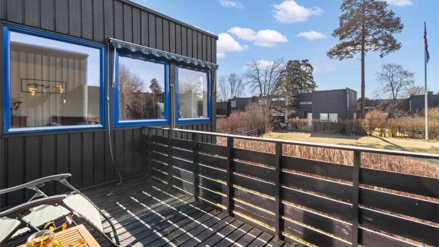 Usjenert sydvendt balkong, uten innsyn