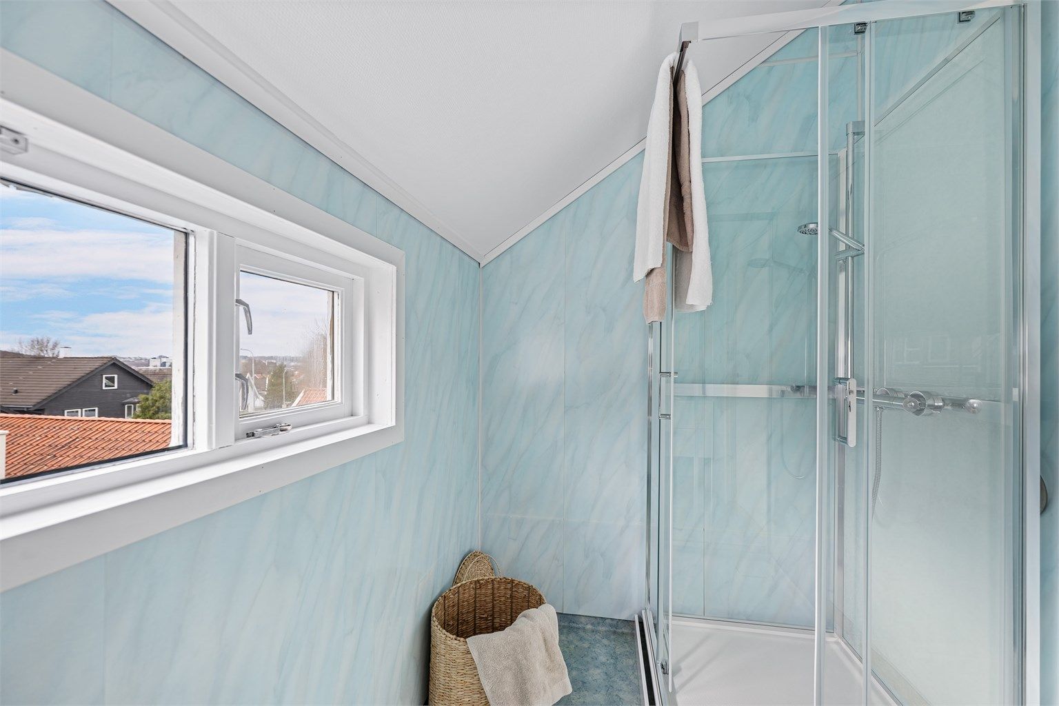 Det er nytt dusjkabinett i 2026.