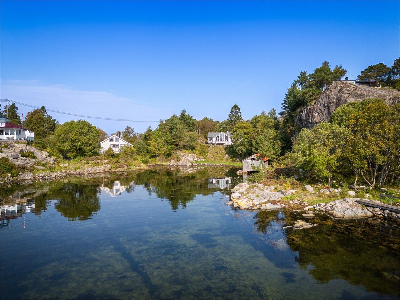 Fra hytten er det nærhet til en flott skjærgård 