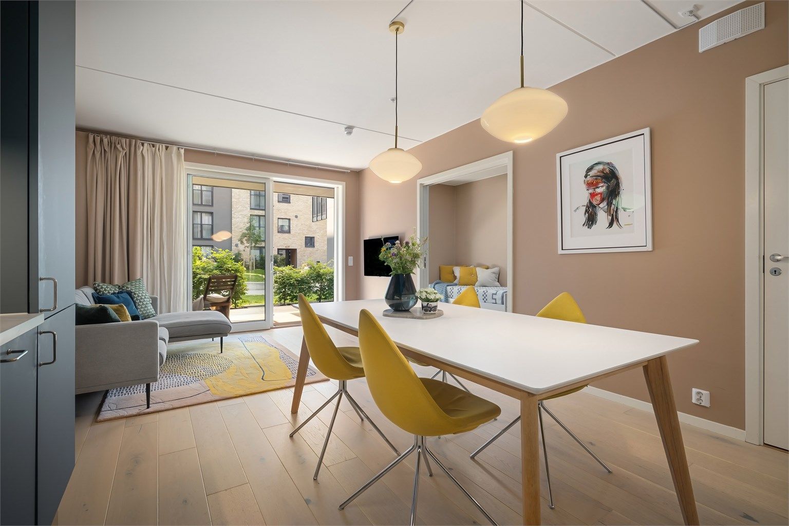 Velkommen til Frysjaveien 42N - En svært pen 4 roms i populære Frysjaparken