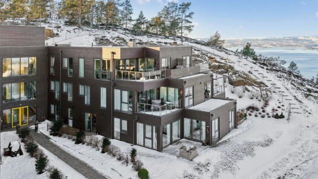 Velkommen til Richard Baches vei 10! Presentert av Anniken Øderud v/Krogsveen Nesodden. Foto: Per Oscar Skjellnan v/Efkt