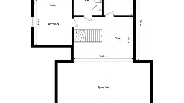 Loftsetasjen inneholder en ekstra stue, to soverom og bad.
