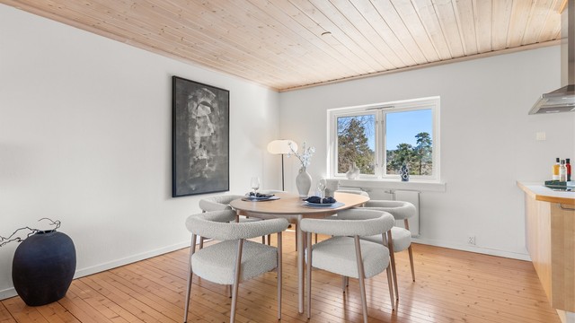 God plass til dekking av langbord