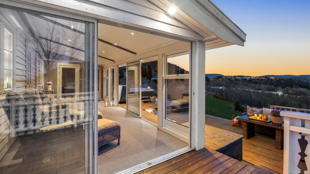 Vinterhagen fungerer som en sømløs overgang mellom inne- og uterom, og forlenger utesesongen.