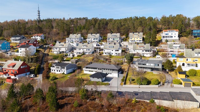 Dronebilde av boligområdet på Fjelltun tatt fra syd
