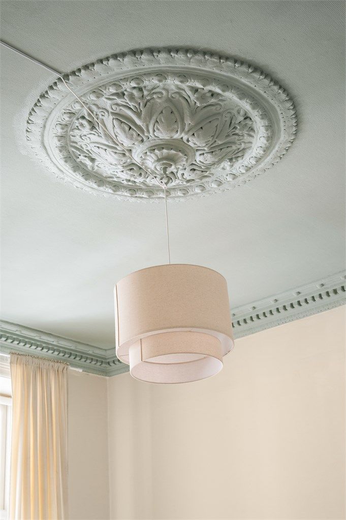 Nydelig rosett og stukkatur.