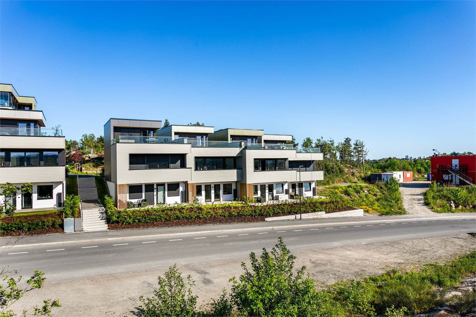 Batteriveien 37 formidles av Krogsveen.