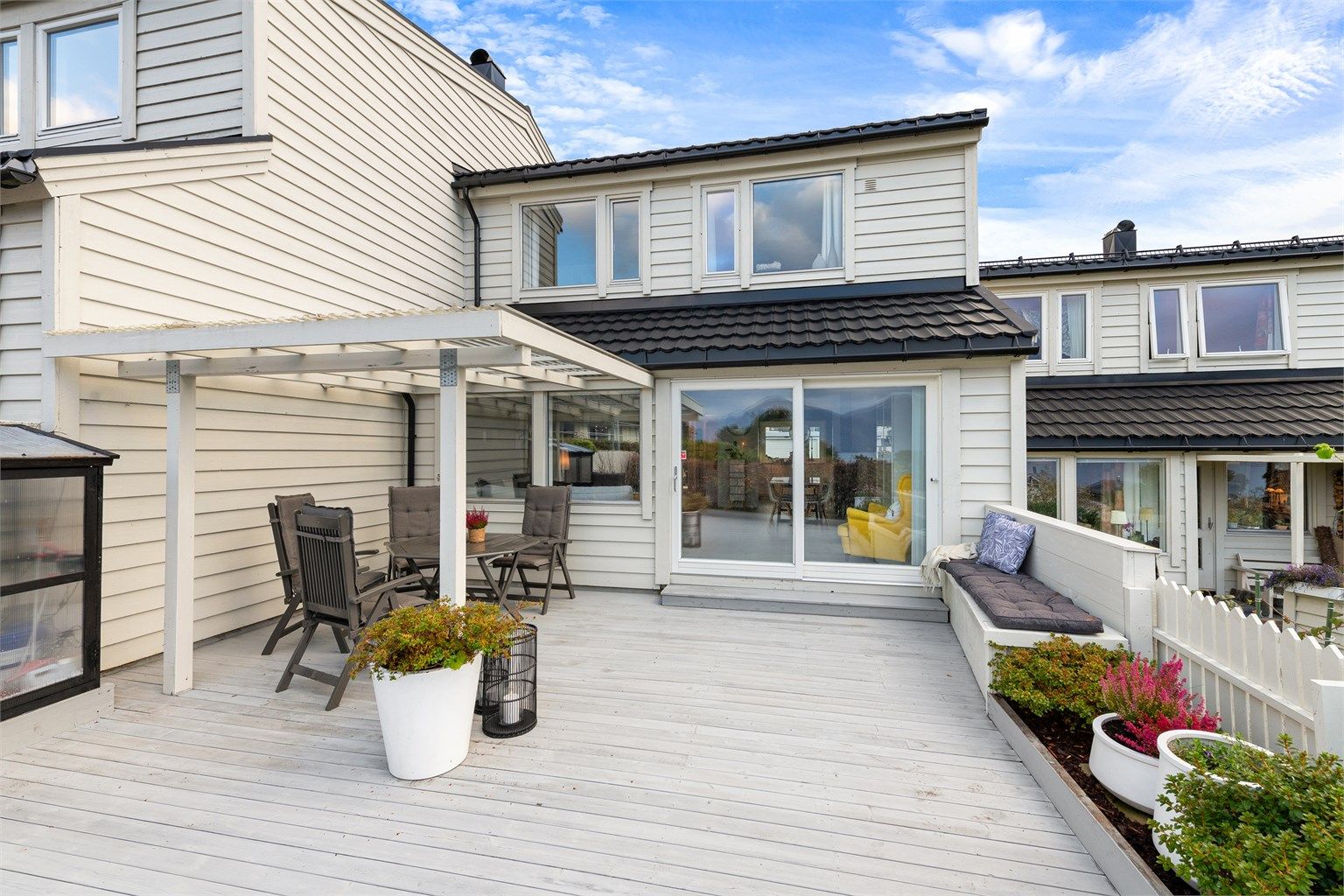 Velkommen til Arnehjellen 41 presentert av Krogsveen v/Daglig leder/Eiendomsmegler Preben Willmann