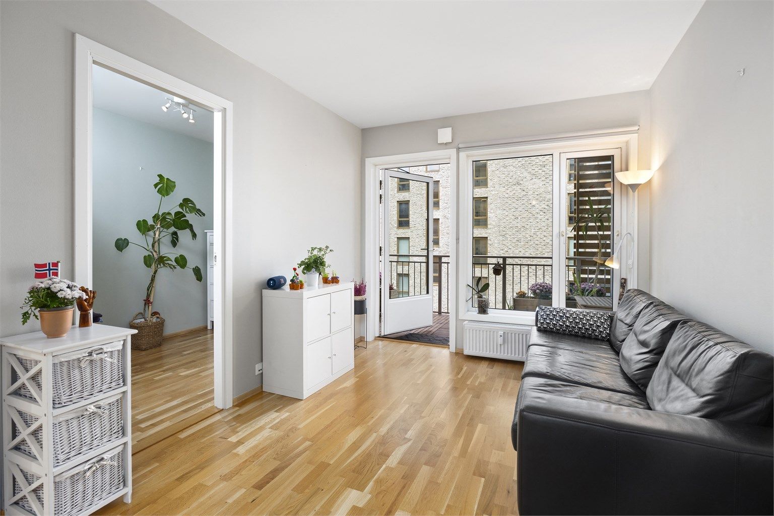 Emir Mekic v/ Krogsveen har gleden av å presentere Lørenveien 50!