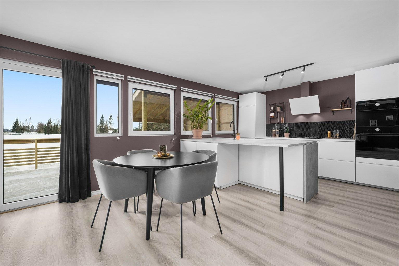 Flott kjøkken-øy byr på et moderne og delikat preg!