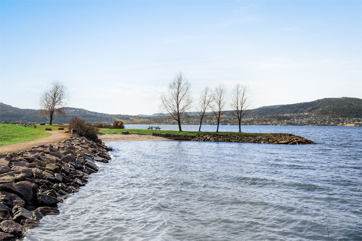 Flotte turstier og rekreasjonsområder ligger et steinkast fra boligen.