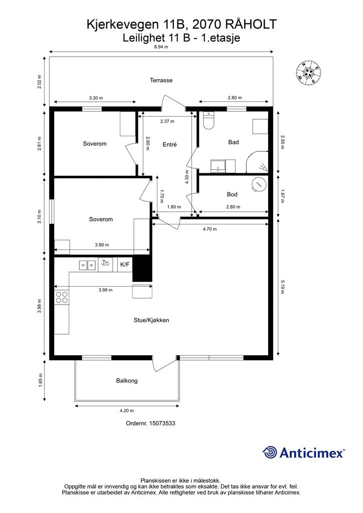 Plantegning med innvendige mål og himmelretning. 