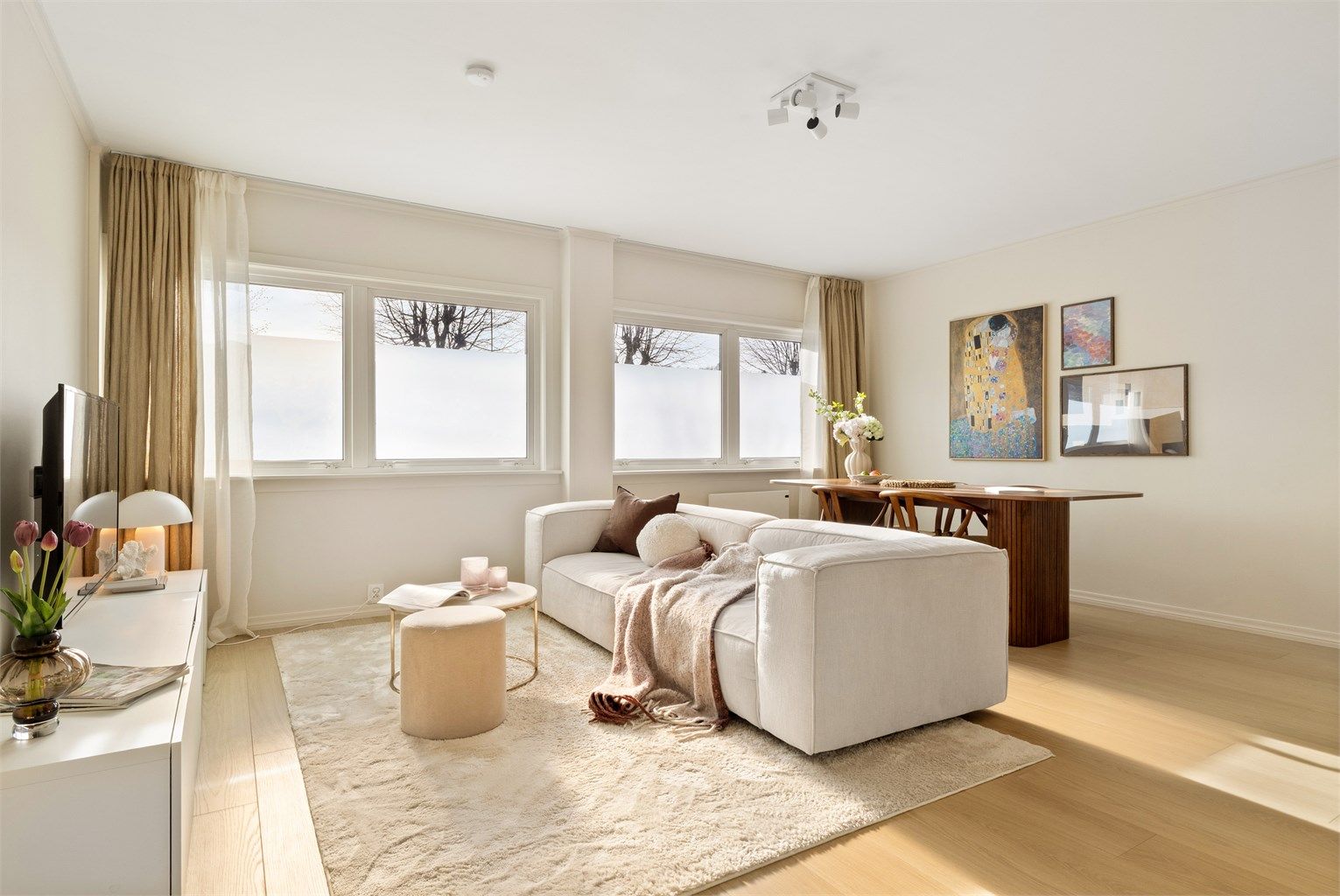 Flotte store vinduer- Formiddagssol!